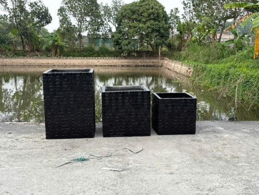 5 Mẫu chậu đá mài không lỗi mốt cho sân vườn biệt thự hiện đại